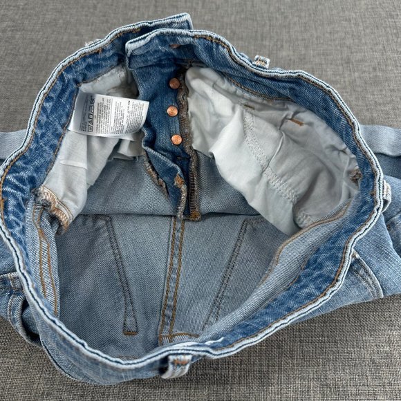 Old‎ Navy High Rise Denim Shorts Size 0 Roll Up Shorts 4 Buttons - Picture 9 of 11
